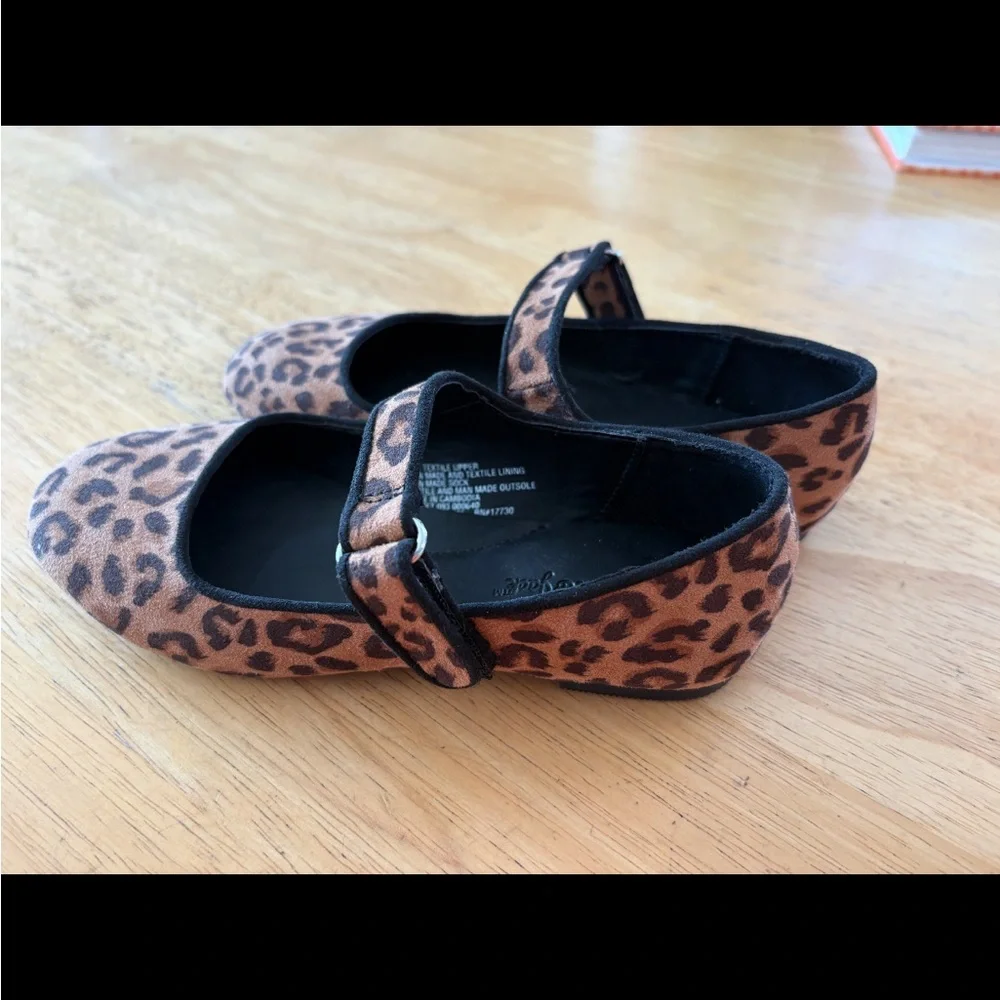 Cat & Jack Brown Leopard Print Mary Jane Shoes kids 12